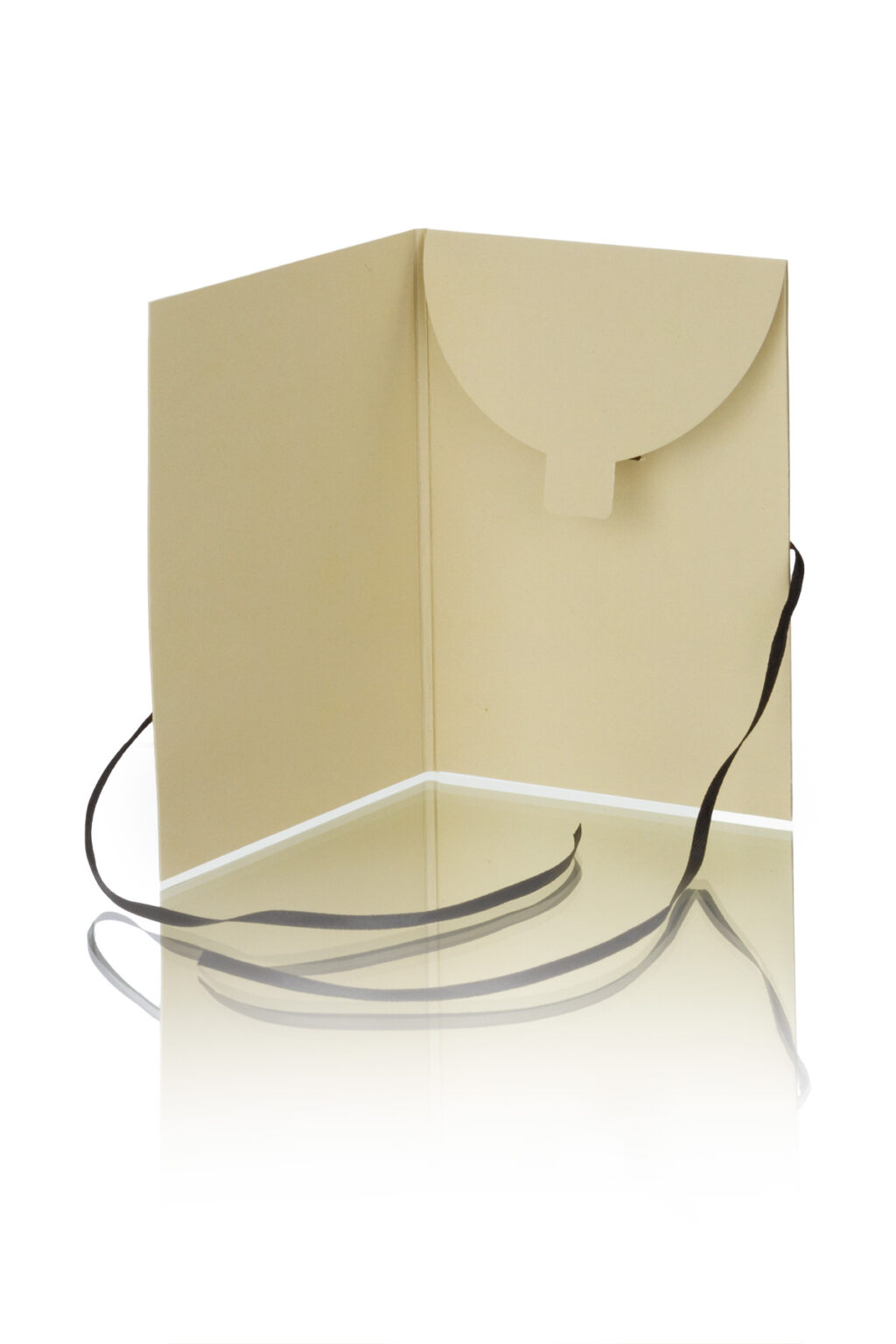 Gutscheinverpackung mit Schleifenband als Klappkarte