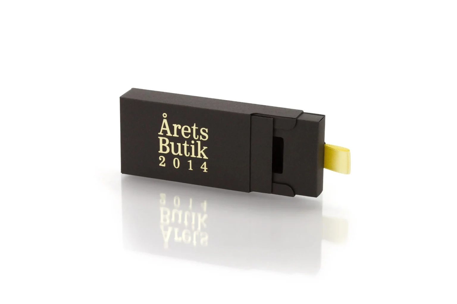 Schiebeverpackung mit Hohlkammer für eine USB-Stick